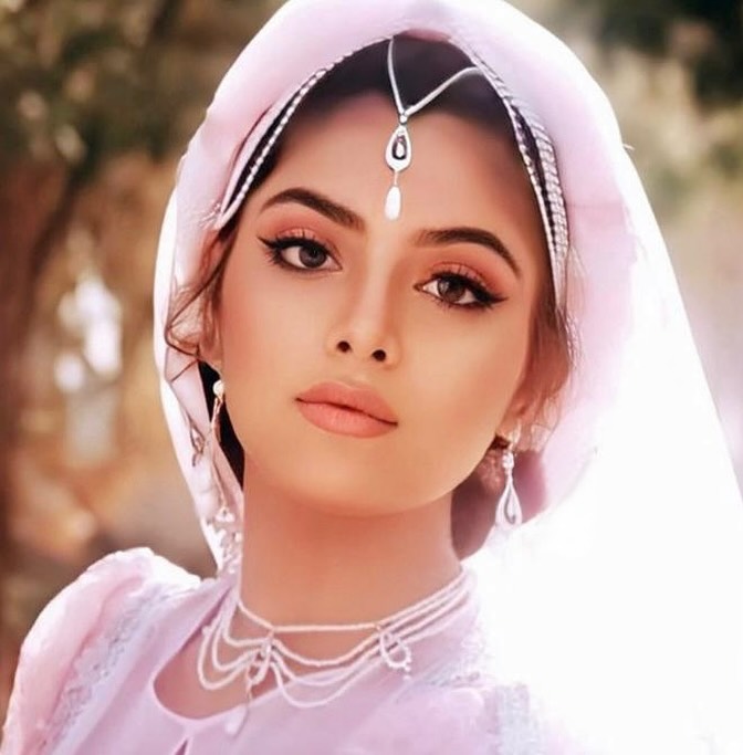 अमिताभ बच्चन की ये खूबसूरत हीरोइन आज जी रहीं गुमनाम जिंदगी, सोशल मीडिया पर डालती हैं ऐसे-ऐसे पोस्ट