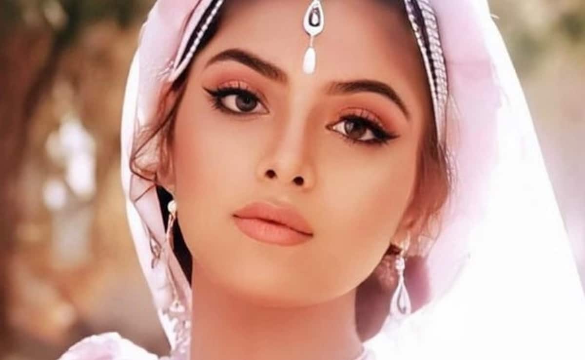 अमिताभ बच्चन की ये खूबसूरत हीरोइन आज जी रहीं गुमनाम जिंदगी, सोशल मीडिया पर डालती हैं ऐसे-ऐसे पोस्ट