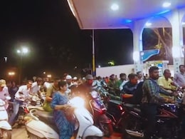 Petrol Pump News : एक संदेश अन् पेट्रोल पंपांवर मोठी गर्दी; नागरिकांमध्ये संभ्रमाचं वातावरण
