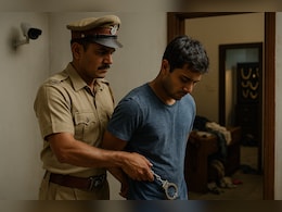 दिल्ली में दिनदहाड़े चोरी का खुलासा; घर का बेटा ही निकला मास्टरमाइंड, दोस्त के साथ उड़ाए 20 लाख के गहने