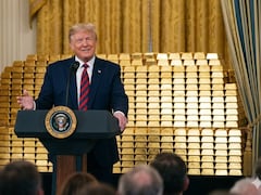 Gold investment risk: ट्रम्प के बयान से सोने में उछाल, लेकिन क्या यह असली तेजी है या बड़ा खतरा?