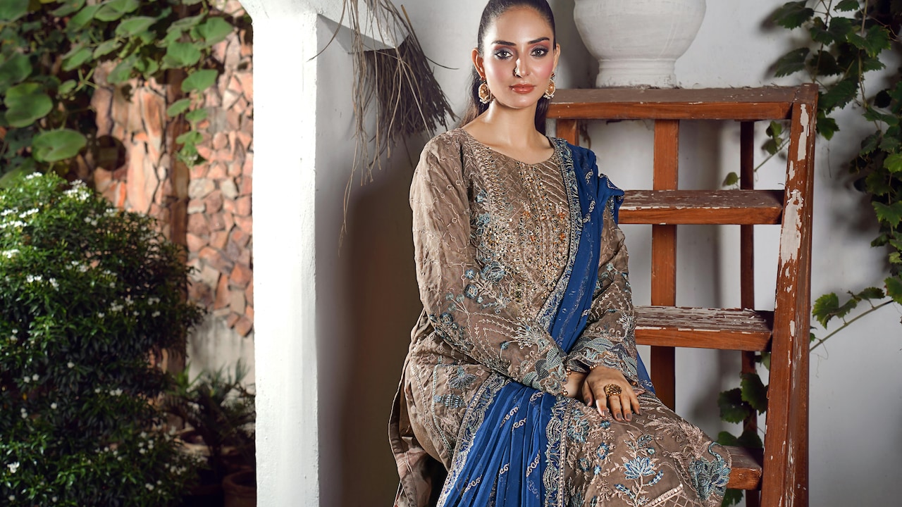 How To Style Chikankari Kurtis For Casual Daily Wear Or More Formal Festive Events