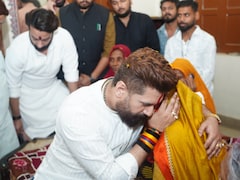 कौन हैं चिराग पासवान की बड़ी मां राजकुमारी देवी? गले लगाकर बेटे को दिया आशीर्वाद