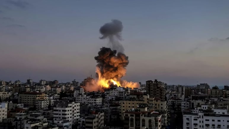 ईरान और इजरायल-अमेरिका की जंग को पहला एनर्जी वॉर क्&zwj;यों कह रहे एक्&zwj;सपर्ट? जानिए भारत के लिए कहां है अवसर