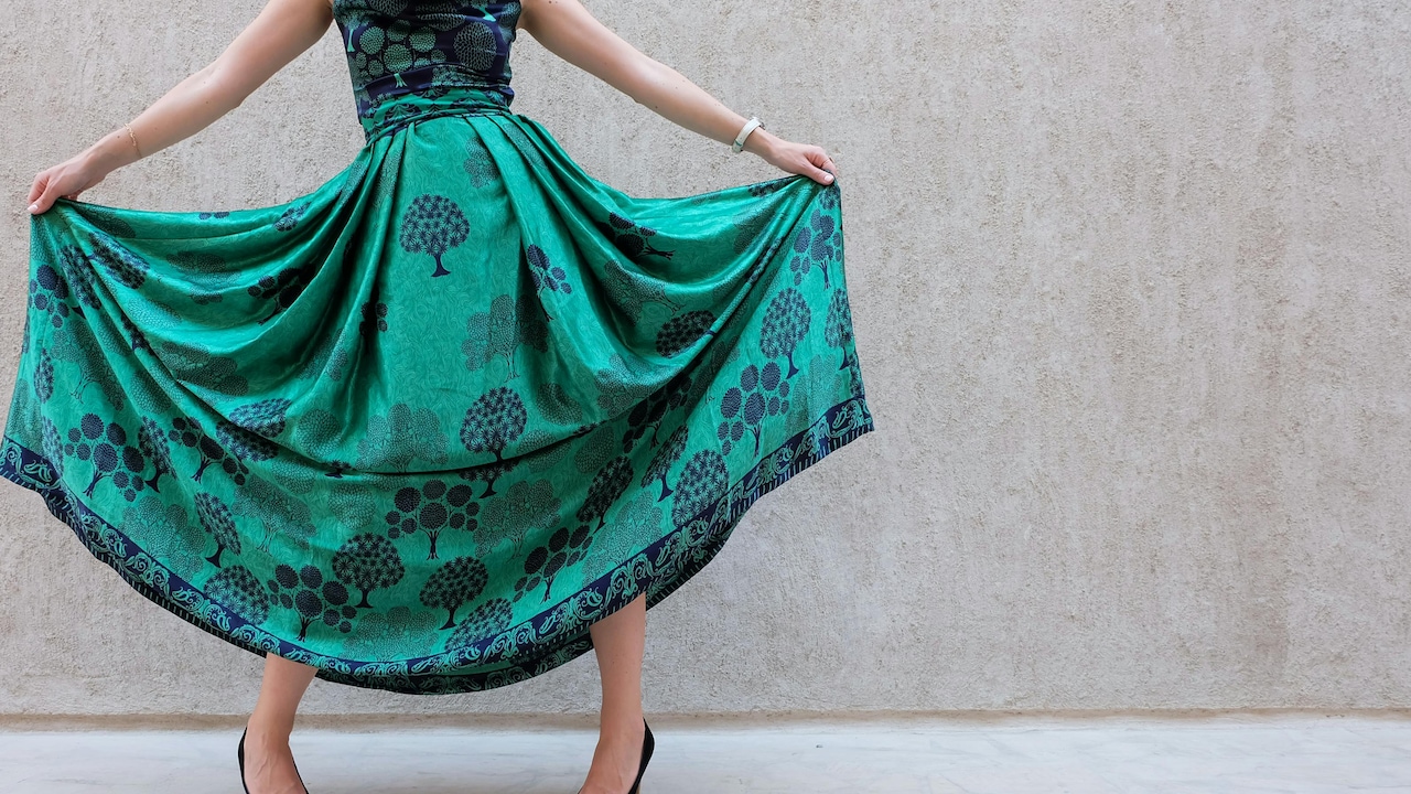 How To Stop Skirts From Twisting Constantly Around The Waist