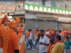 जब मस्जिद के सामने 'सुरक्षा कवच' बनकर खड़े हो गए राम भक्त, बिहार के कटिहार में दिखी भाईचारे की अनूठी मिसाल