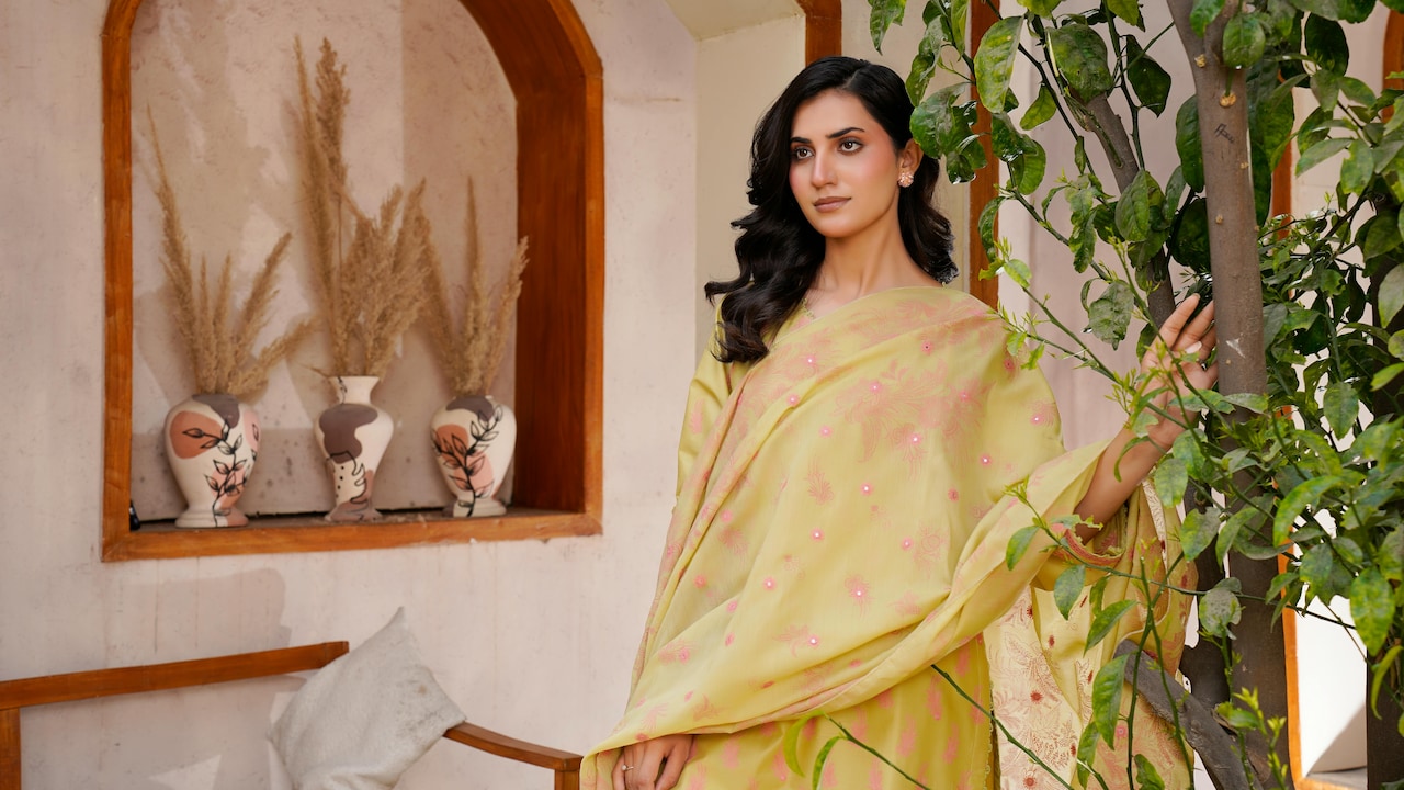 How to Restyle Everyday Kurta Sets in Fresh, Modern Ways Without Repeating the Same Look