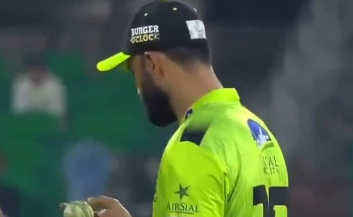 Overseas Star Reveals Chat With Umpire Over PSL Ball-Tampering Row: "Move Aside"