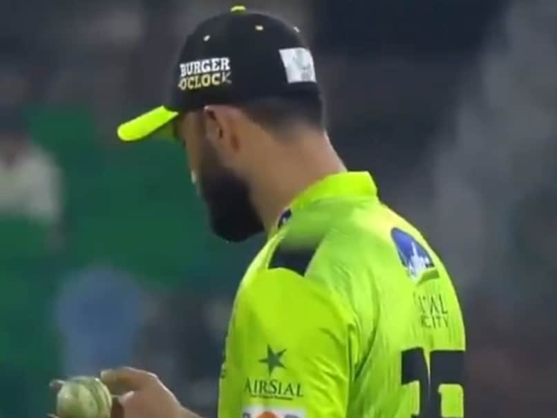 Overseas Star Reveals Chat With Umpire Over PSL Ball-Tampering Row: "Move Aside"