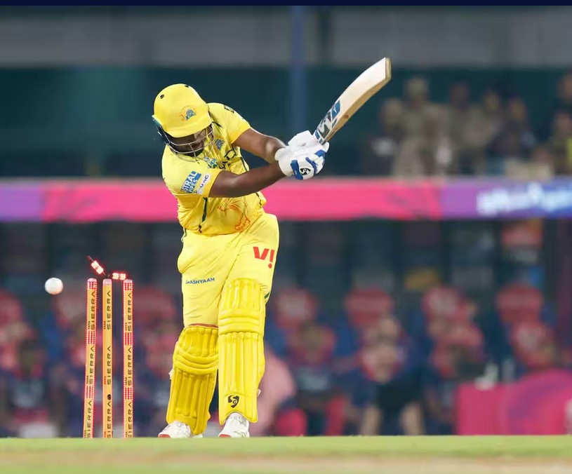 RCB vs CSK&nbsp;LIVE Score: संजू सैमसन की एक और नाकमी, सिर्फ 9 ही रन बना सके, चेन्नई का तीसरा विकेट गिरा