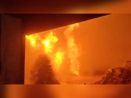 अगरबत्ती फैक्ट्री में बॉयलर फटने से धमाका, लगी भीषण आग; एक मजदूर झुलसा