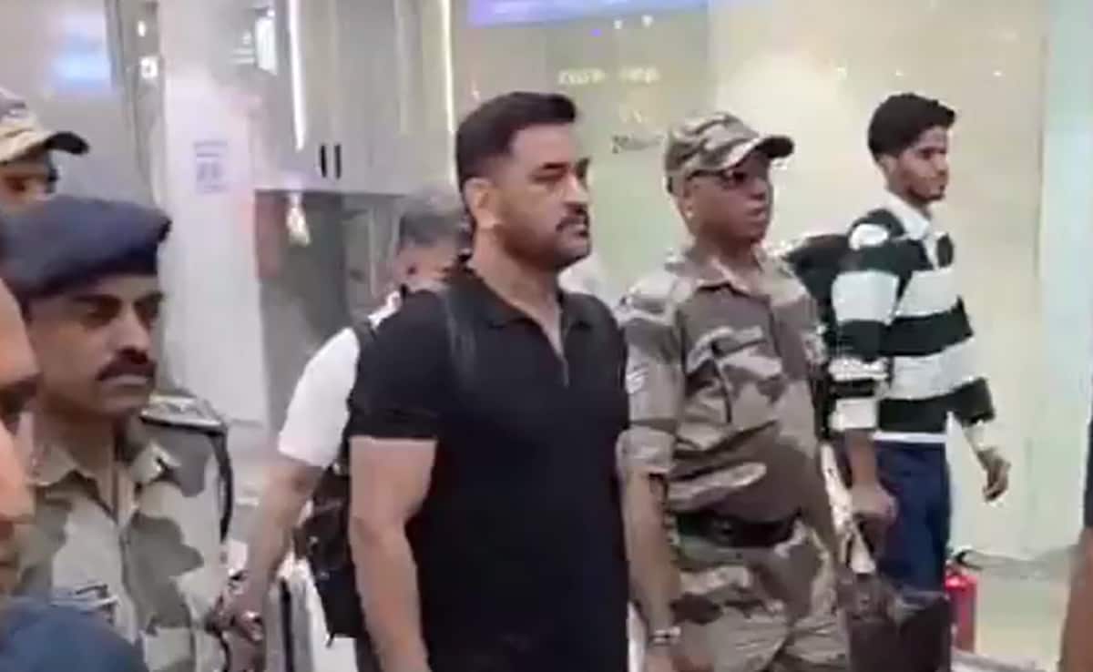 T20 World Cup: MS Dhoni Arrives In Ahmedabad Ahead Of India vs New Zealand Final