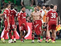 Sevilla Rescue Derby Draw To Deal Betis Top Four Setback