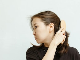 बाल झड़ना बंद नहीं हो रहा? जानिए रोज़मेरी ऑयल और प्याज के तेल में कौन देगा बेहतर रिजल्ट