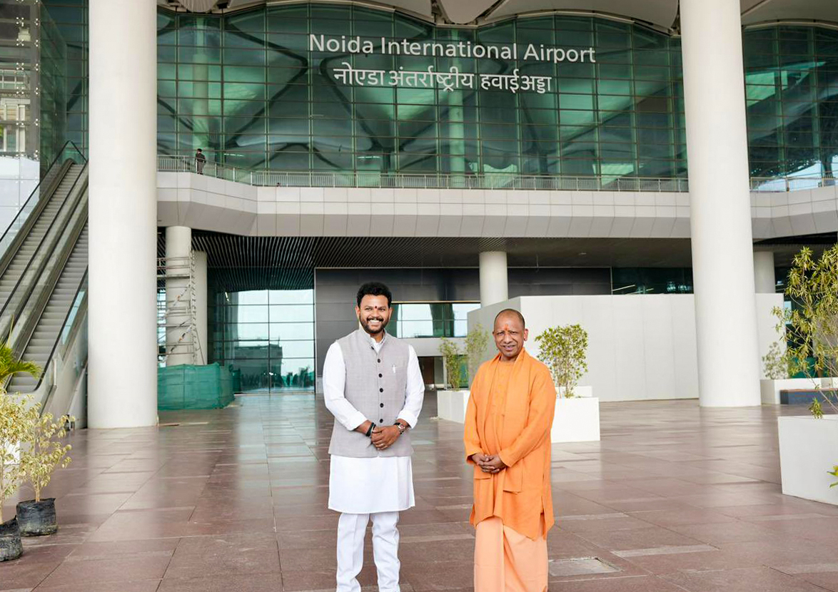 नोए़डा एयरपोर्ट के उद्घाटन की डेट तय, जानें टिकट बुकिंग और उड़ानें कब से शुरू होने के आसार