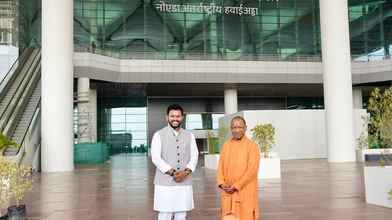 नोए़डा एयरपोर्ट के उद्घाटन की डेट तय, जानें टिकट बुकिंग और उड़ानें कब से शुरू होने के आसार
