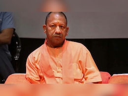 योगी सरकार का बड़ा तोहफा: 'पिंक रोजगार महाकुंभ 2026' में 5000 महिलाओं को मिली नौकरी, CM ने बांटे नियुक्ति पत्र