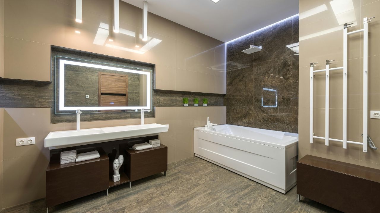 मॉडर्न घरों में क्यों पॉपुलर हो रहे हैं Anti-Fog Bathroom Mirrors? इन अफोर्डेबल और बेस्ट डील्स पर भी डालें नजर