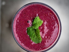 Beetroot Berry Smoothie Recipe: गर्मी में स्किन को नेचुरल ग्लो देने के लिए ट्राई करें बीटरूट-बेरी स्मूदी, जानिए बनाने की आसान रेसिपी