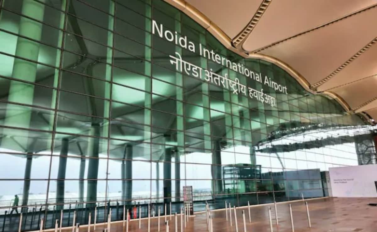 10वीं-12वीं पास युवाओं के लिए गोल्डन चांस, नोएडा इंटरनेशनल एयरपोर्ट में निकली 2442 पदों पर बंपर भर्ती, तुरंत करें अप्लाई