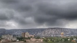Rajasthan Weather: राजस्थान में पश्चिमी विक्षोभ से बदला मौसम, जैसलमेर में भारी बारिश, 25 और 26 मार्च को इन जिलों जारी अलर्ट