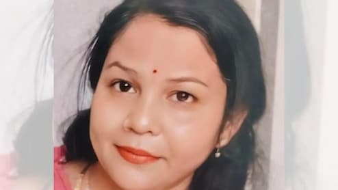 ट्रेन के वॉशरूम में जज की पत्नी की मौत, स्टेशन पर इंतजार करते रहे पति