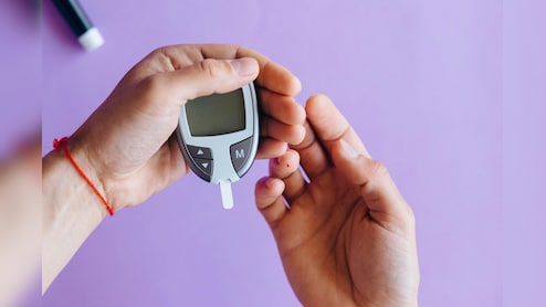 मीठा ही नहीं, ये &lsquo;छिपे हुए कारण&rsquo; भी चुपचाप बढ़ा देते हैं ब्लड शुगर, एक्सपर्ट की चेतावनी सुनकर रह जाएंगे हैरान