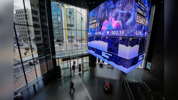 Asian Stocks Decline As Oil's Surge Saps Sentiment: Markets Wrap