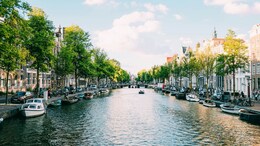 Away From Venice, These Cities Called 'Venice Of The North' Offer The Same Charm Of Water Canals