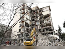 US Israel Iran War LIVE: Trump Escalates Threats, Vows Wider Attacks On Iran If War Drags On