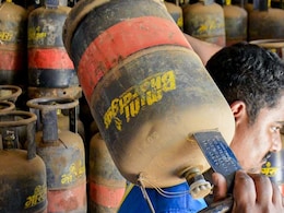 कमर्शियल गैस सिलेंडर पर सरकार का बड़ा फैसला, सप्लाई में 20% कोटा मिलेगा, होटल-रेस्तरां को मिलेगी राहत