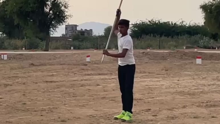 पिता दिहाड़ी मजदूर, खेत में जेवलिन थ्रो की प्रैक्टिस, राजस्थान का हरीश बन सकता है 'नीरज चोपड़ा'