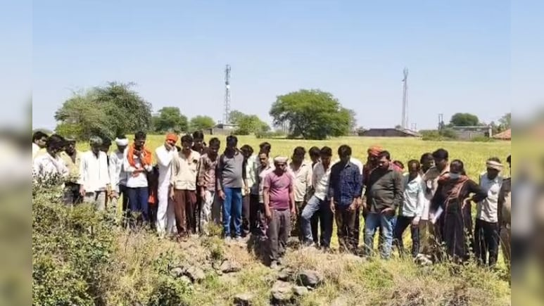 महिला ने अपनी चार नाबालिग बेटियों की कुएं में फेंका, फिर फांसी लगाकर की आत्महत्या