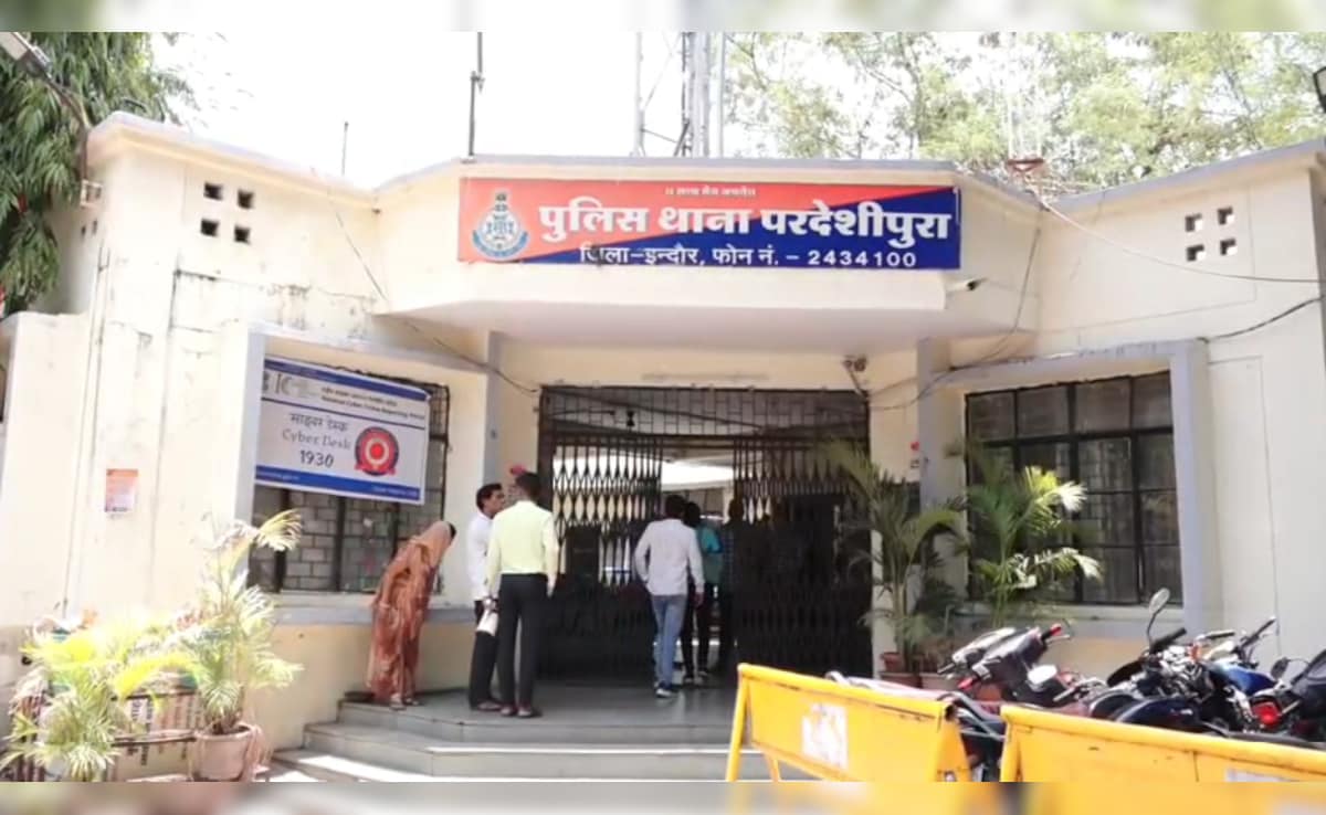 इंदौर के नंदा नगर में पति‑पत्नी के शव संदिग्ध हालात में मिले; आर्थिक तंगी की आशंका, पुलिस जांच में जुटी