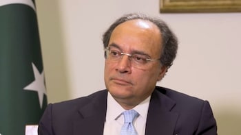 Pakistan Left With Only '28 Days Of Fuel'; Plans Covid-Era Restrictions As Hormuz Closure Hits Supplies