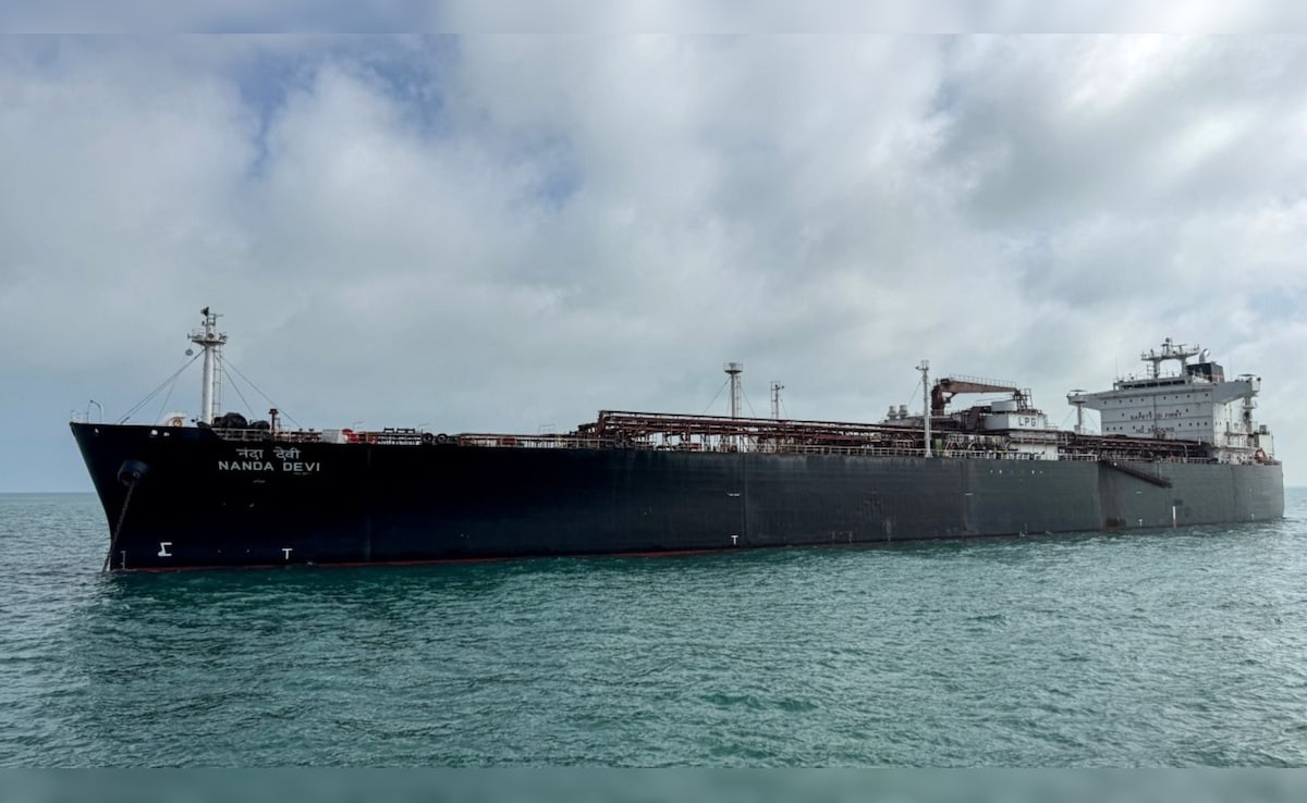 ट्रंप का दांव पड़ा उल्टा, ईरान की हो रही कमाई! होर्मुज में एक-एक जहाज से 18 करोड़ के टैक्स की वसूली