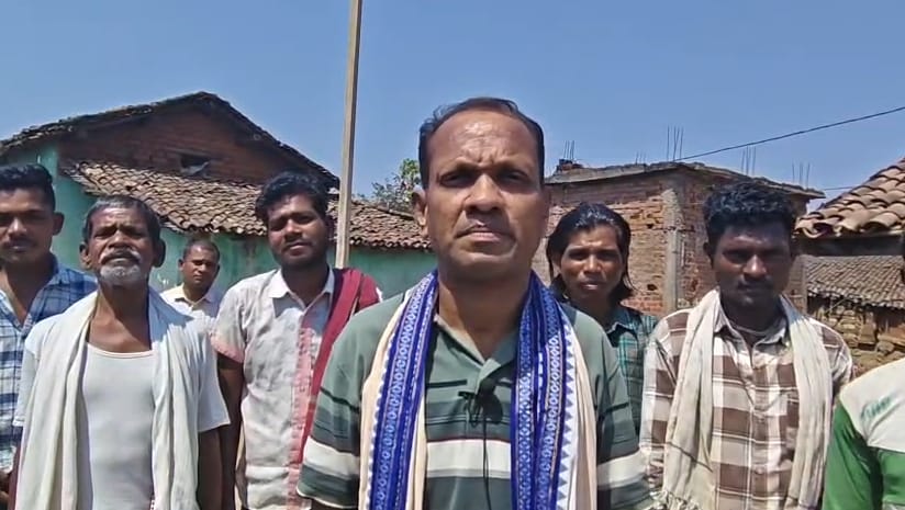 chhattisgarh news gariaband khajurpadar village not celebrating holi for 100 years due