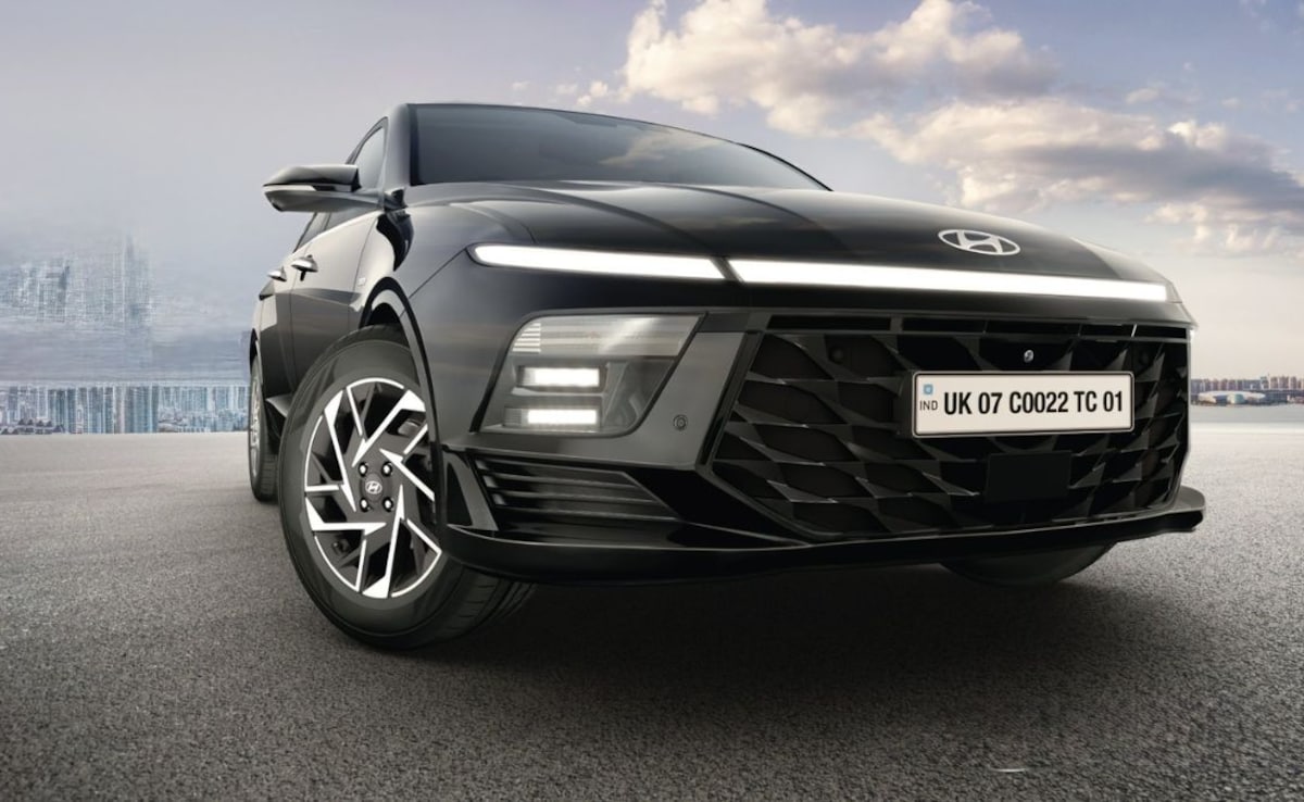 नई 2026 Hyundai Verna लॉन्च: 25 से ज्यादा बड़े अपडेट, कीमत सुनकर चौंक जाएंगे आप