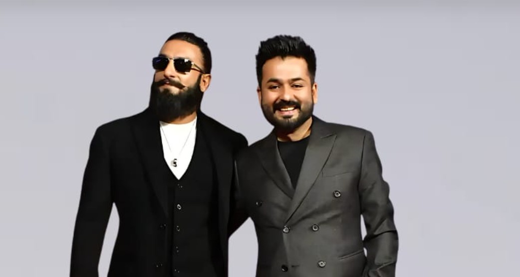 क्रिकेटर थे आदित्य धर, राजनीति के कारण अंडर-19 टीम से हुए बाहर, 1,300 करोड़ी फिल्म 'धुरंधर' देकर दुनिया भर में हुए मशहूर