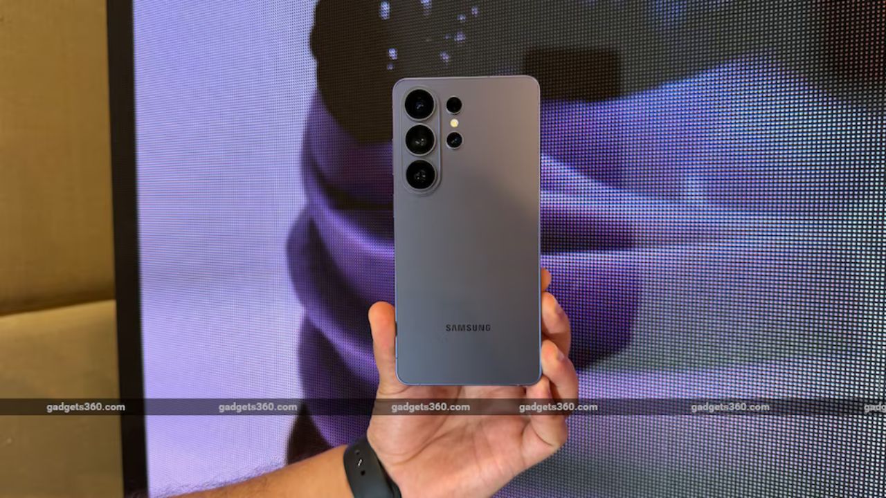 లక్షన్నర ఫోన్.. కేవలం రూ.6,500కే! శామ్సంగ్ S26 సిరీస్‌పై క్రేజీ ఓనర్‌షిప్ ప్లాన్..!