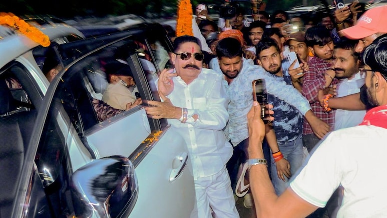 सूरजभान के घर के सामने नारेबाजी, जगह-जगह जनसैलाब, 50 KM के अनंत रोड शो में क्या-क्या हुआ?