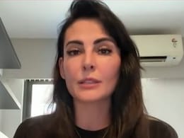Actor Mandana Karimi Calls Iranian Regime "A Cancerous Cell In The Middle East"