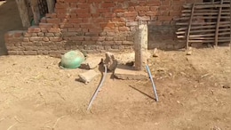 Nal Jal Yojana: गर्मी शुरू होते ही उमरिया में पेयजल संकट गहराया; पाइपलाइन सूखी, पानी के लिए भटक रहे ग्रामीण