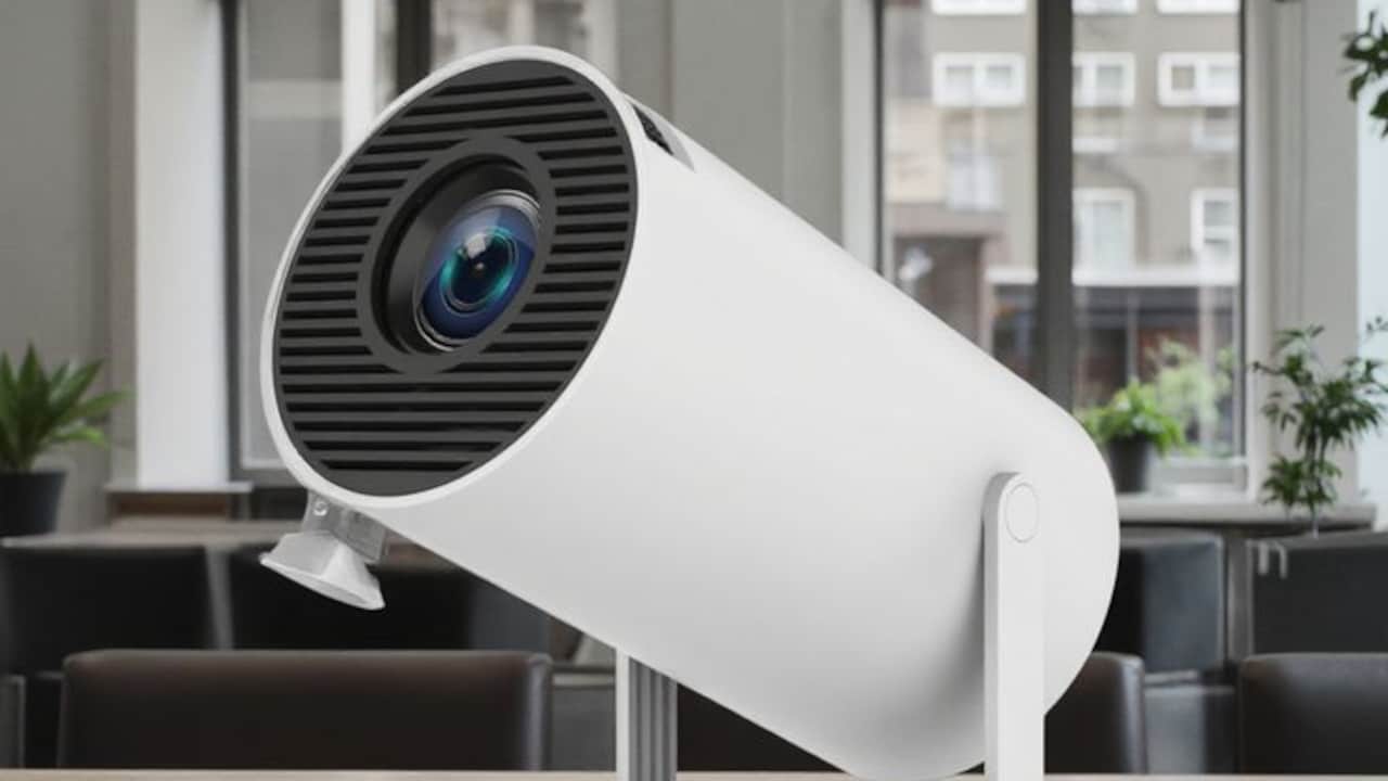 Why Portable Projectors Turn Blank Walls Into Home Theatre Screens