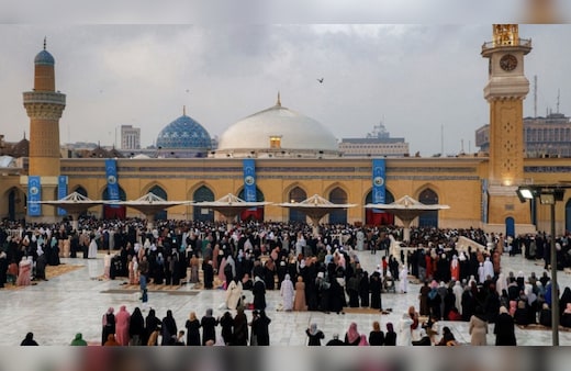 Eid ul-Fitr 2026 Live: ईद पर दिल्ली की जामा मस्जिद में उमड़ा सैलाब, जयपुर में हिंदुओं ने बरसाए फूल, पढ़ें ईद-उल-फितर पर हर शहर का अपडेट