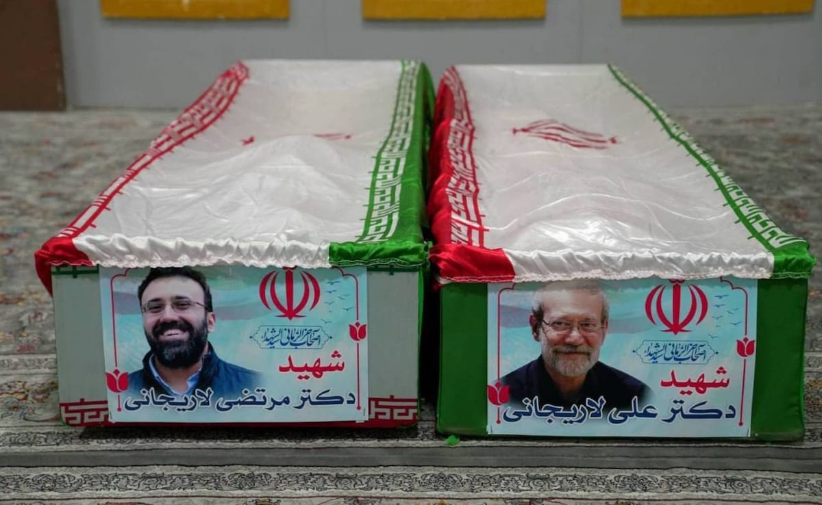 Iran-Israel War Live: ईरान में चल रहीं लारिजानी और उनके बेटे के अंतिम संस्कार की तैयारियां, देखें ताबूत