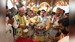 मोहन यादव ने कैबिनेट के साथ बड़वानी के भिलट देव मंदिर में की पूजा, किसान कल्याण वर्ष की शुरुआत की