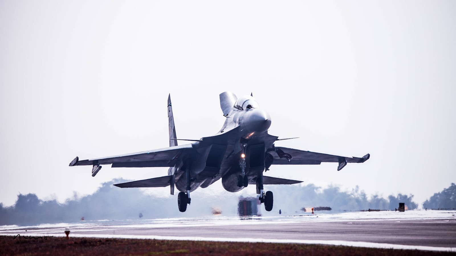 India’s DAC Considers Overhaul of 40 Su-30MKI Fighters