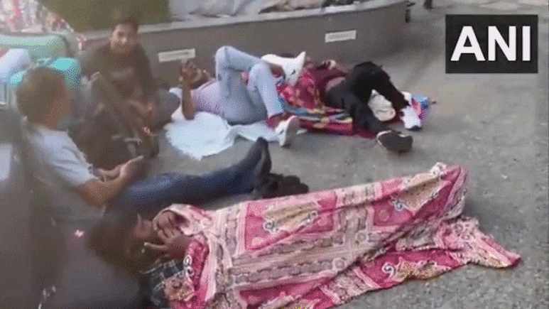 जंग की वजह से भारत की हवाई सेवा प्रभावित, सैकड़ों फ्लाइट्स रद्द