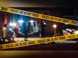 Patna: दुर्गा पूजा मेले में 3 साल की मासूम से दरिंदगी, मंदिर के पीछे ले जाकर किया दुष्कर्म, खून से लथपथ मिली बच्ची